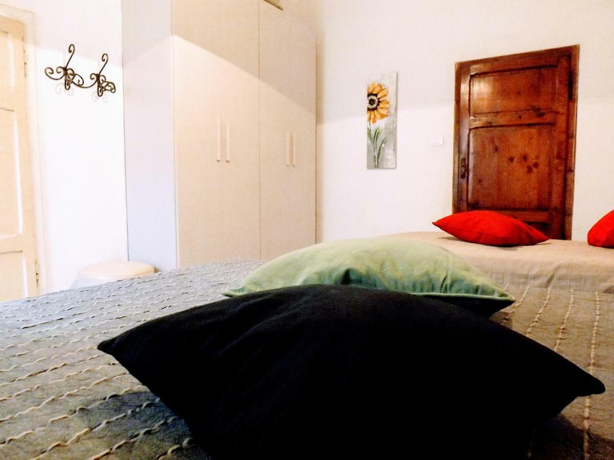 Centralissimo Nel Cuore Del Borgo Suvereto Kültér fotó