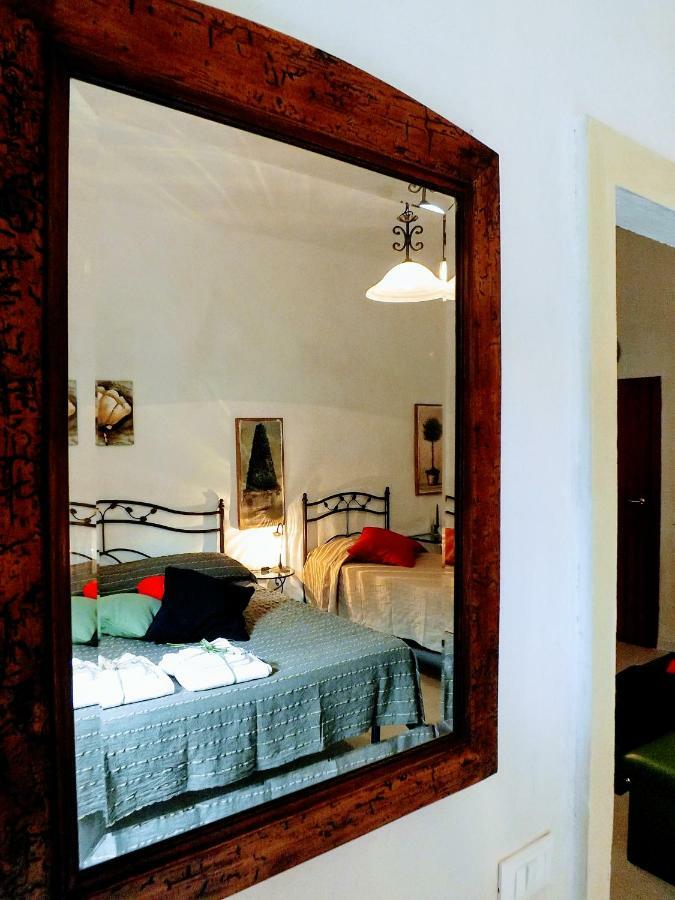 Centralissimo Nel Cuore Del Borgo Suvereto Kültér fotó