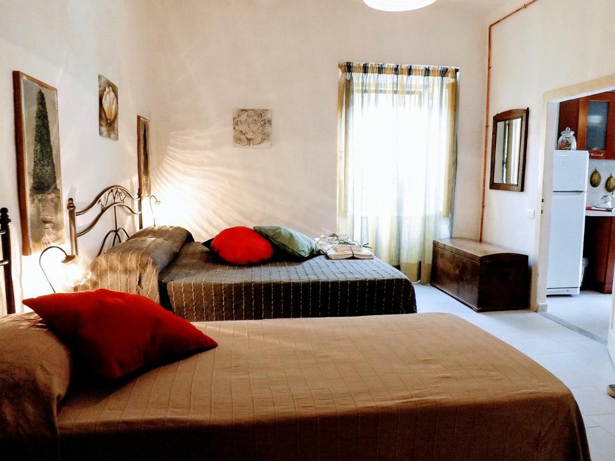 Centralissimo Nel Cuore Del Borgo Suvereto Kültér fotó